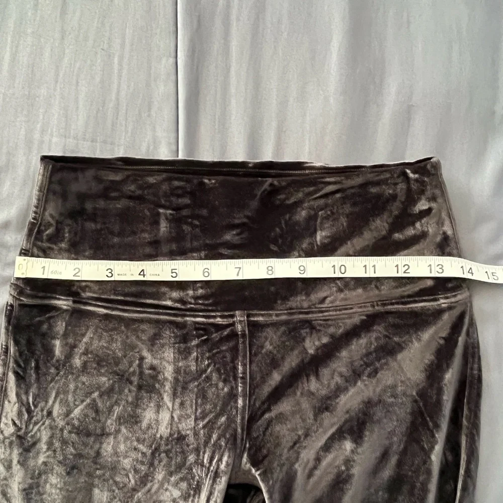 🍋 LIKE NEW Lululemon Wunder Lounge Black High-Rise Tight 28" *Velvet - Sz 8 - Picture 8 of 12